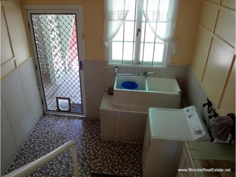 99 Pring Street, Wondai QLD 4606