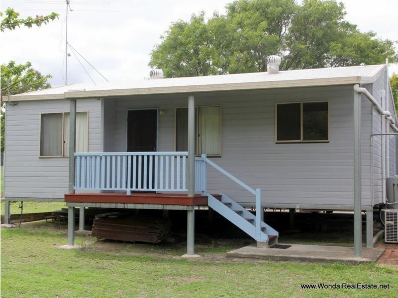 12 Drake Street, Proston QLD 4613