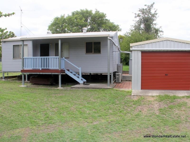 12 Drake Street, Proston QLD 4613