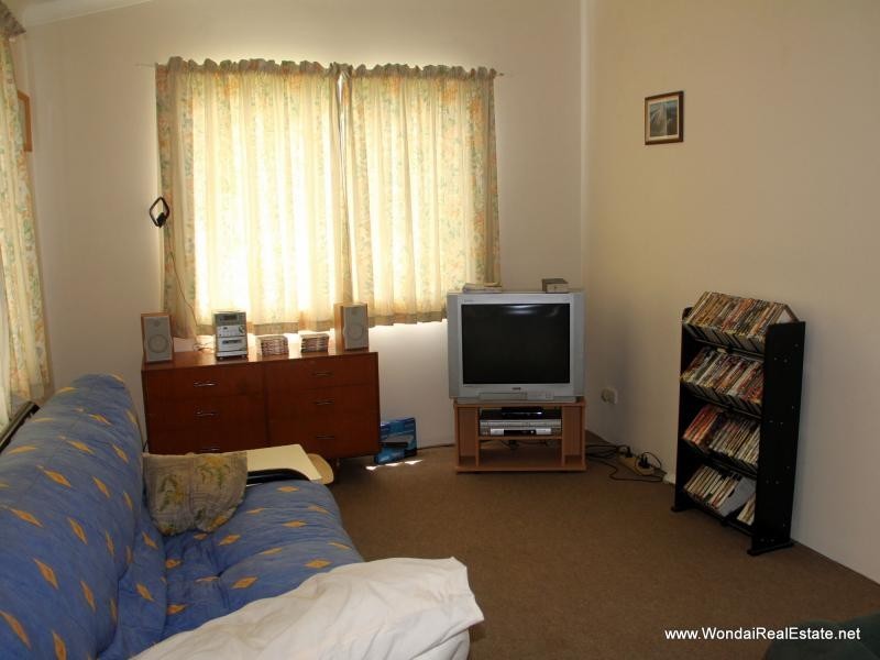 12 Drake Street, Proston QLD 4613