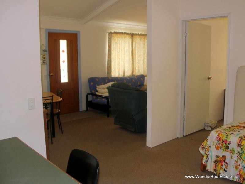 12 Drake Street, Proston QLD 4613