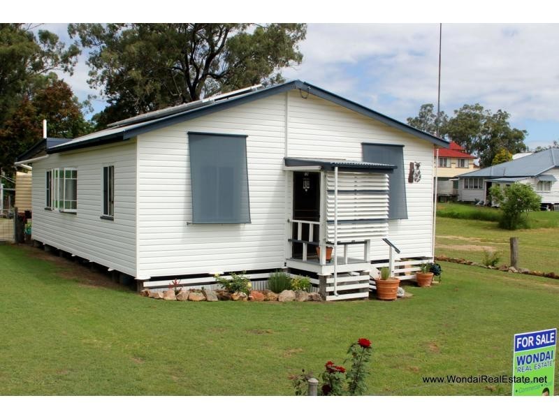 6 Blake Street, Proston QLD 4613