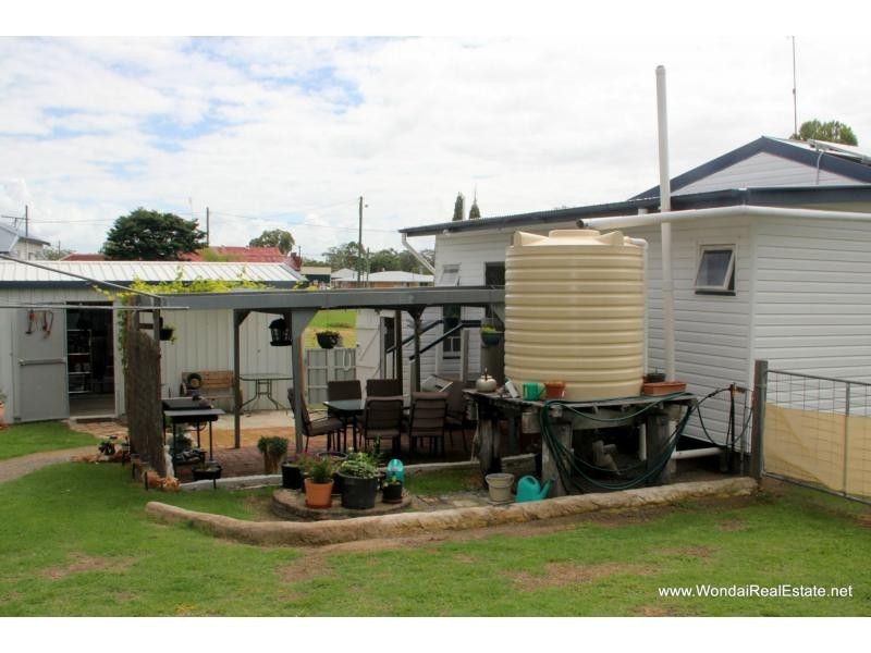 6 Blake Street, Proston QLD 4613