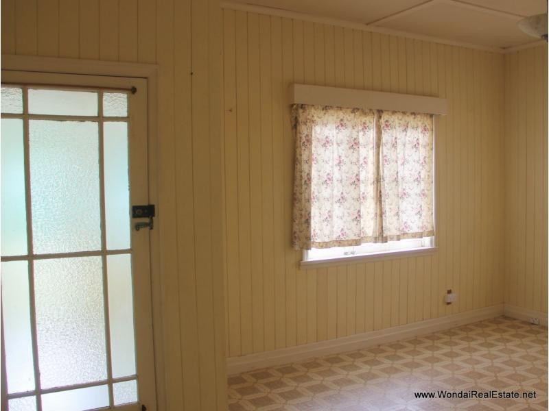 14 Beresford Street, Proston QLD 4613