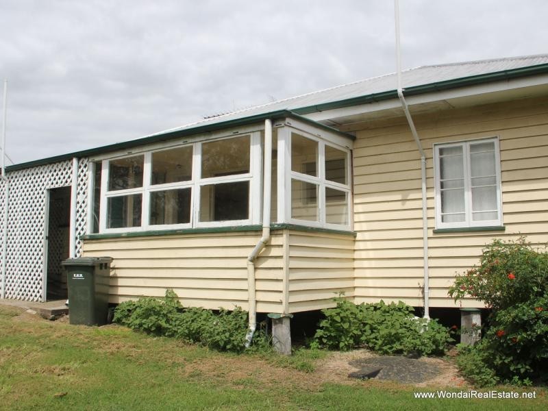 14 Beresford Street, Proston QLD 4613