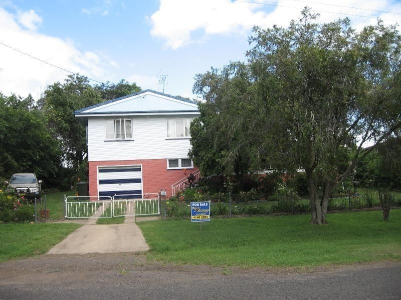 33 Nutt Street, Murgon QLD 4605