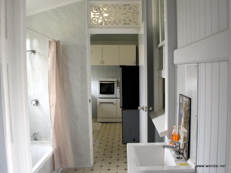 8 Main Street, Cloyna QLD 4605