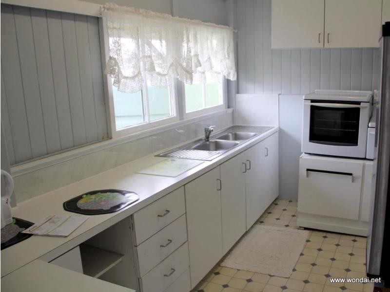 8 Main Street, Cloyna QLD 4605