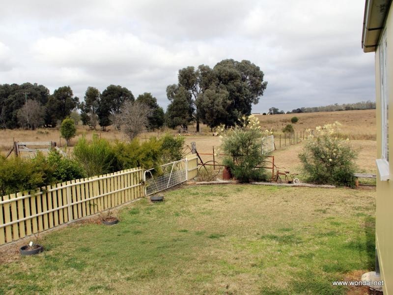 8 Main Street, Cloyna QLD 4605