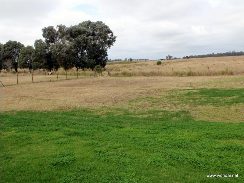 8 Main Street, Cloyna QLD 4605