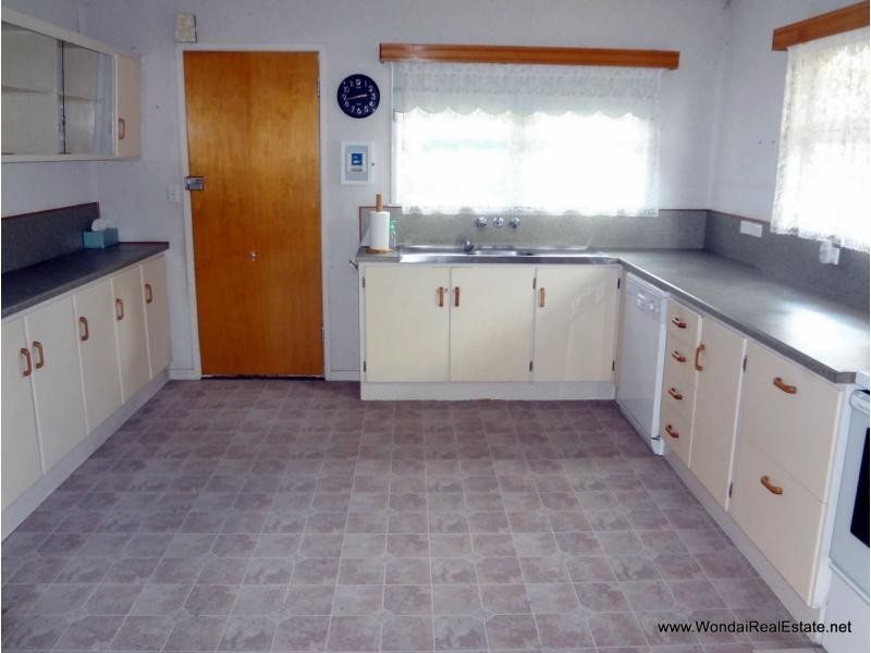 38 Baynes Street, Wondai QLD 4606