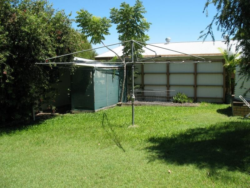 38 Baynes Street, Wondai QLD 4606