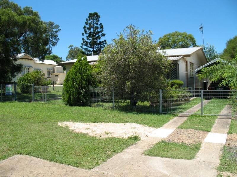 38 Baynes Street, Wondai QLD 4606