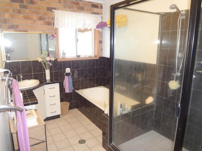 24 Burns Crescent, Wondai QLD 4606