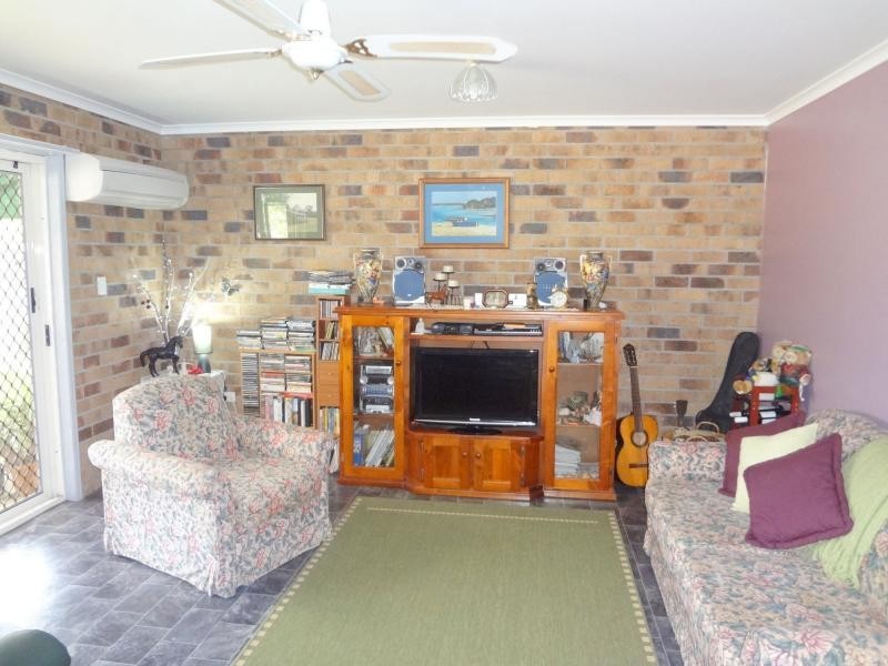 24 Burns Crescent, Wondai QLD 4606