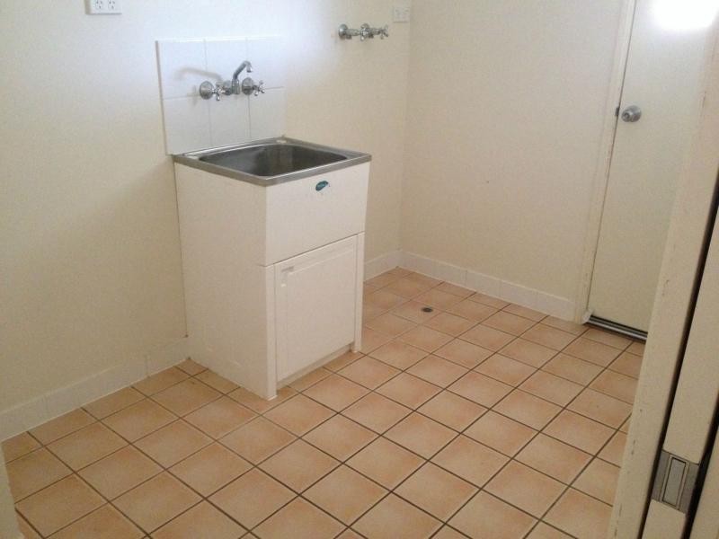 6 REECE Court, Wondai QLD 4606