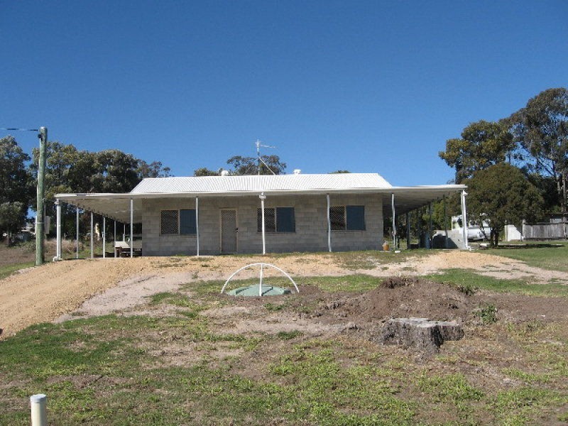 22 Jellicoe Street, Proston QLD 4613