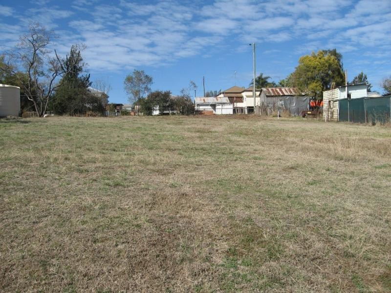 46 Edwards Street, Wondai QLD 4606