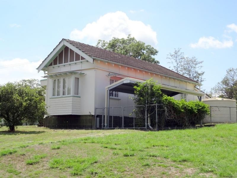 44 Edwards Street, Wondai QLD 4606