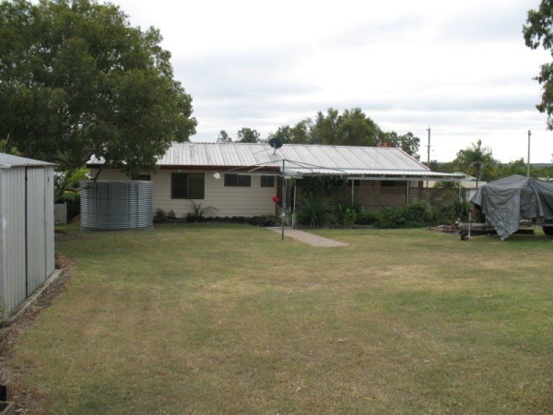 98 Pring Street, Wondai QLD 4606