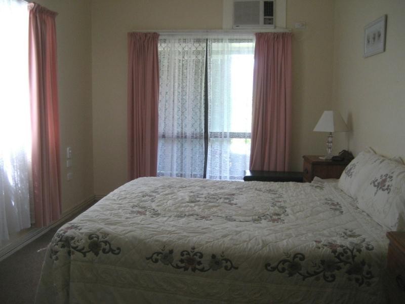 12 White Street, Cardwell QLD 4849