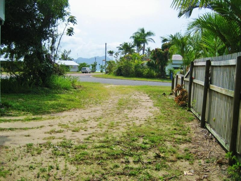7 Jamieson Street, Cardwell QLD 4849