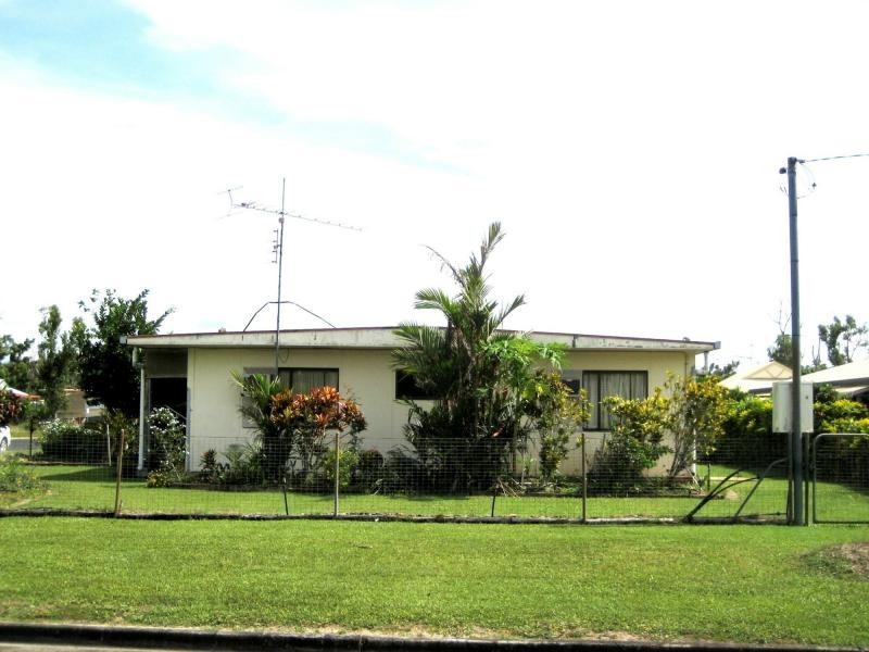 49 White Street, Cardwell QLD 4849