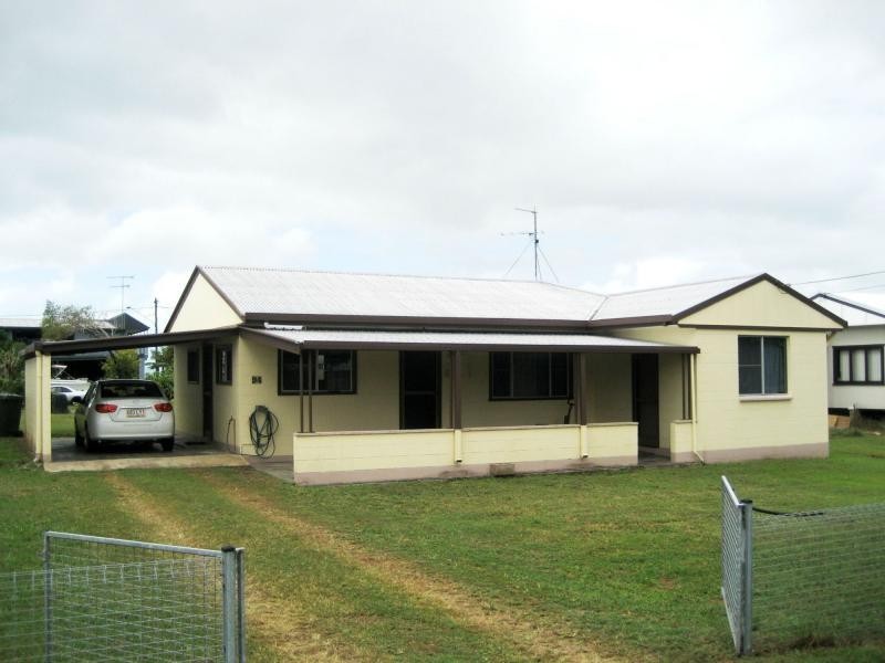 94 Bowen Street, Cardwell QLD 4849
