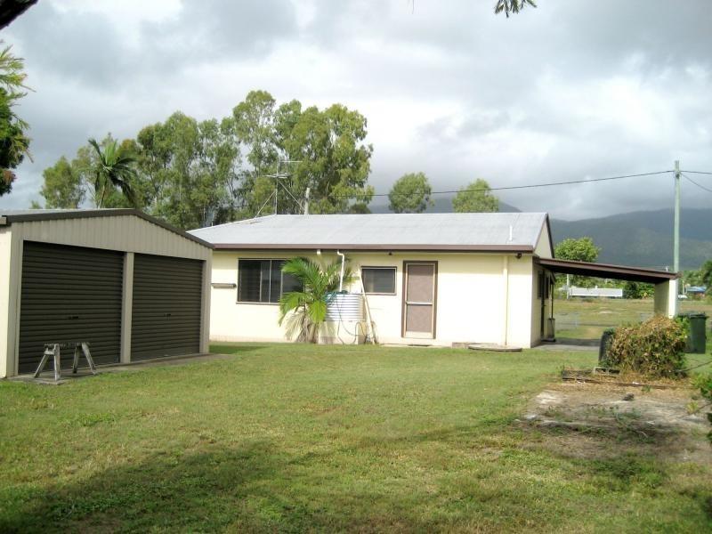 94 Bowen Street, Cardwell QLD 4849