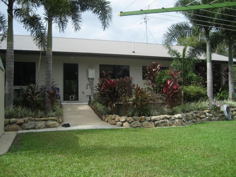 4 Clitheroe Street, Cardwell QLD 4849