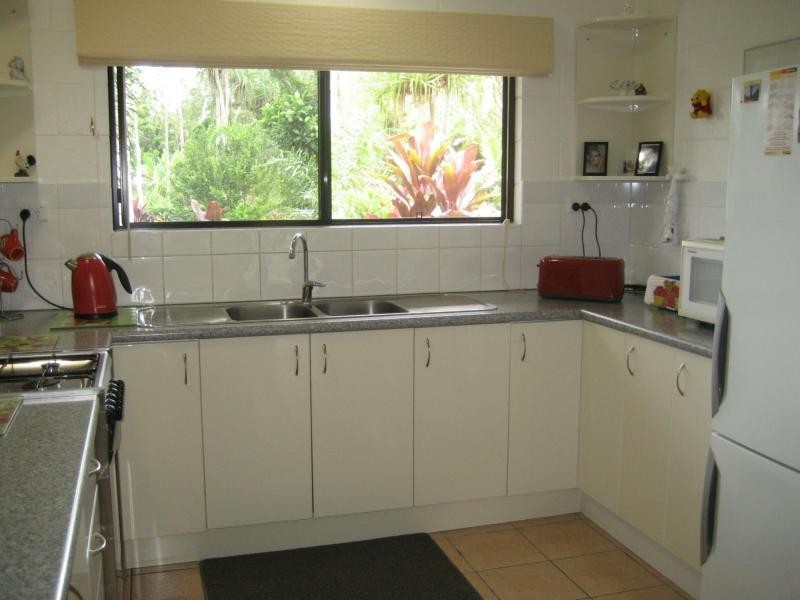 4 Clitheroe Street, Cardwell QLD 4849