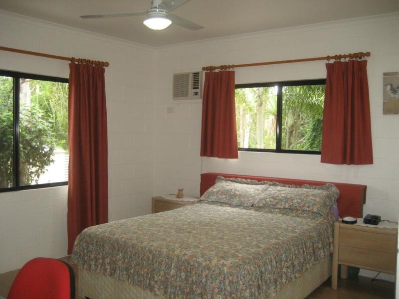 4 Clitheroe Street, Cardwell QLD 4849