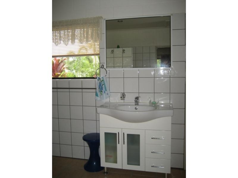 4 Clitheroe Street, Cardwell QLD 4849