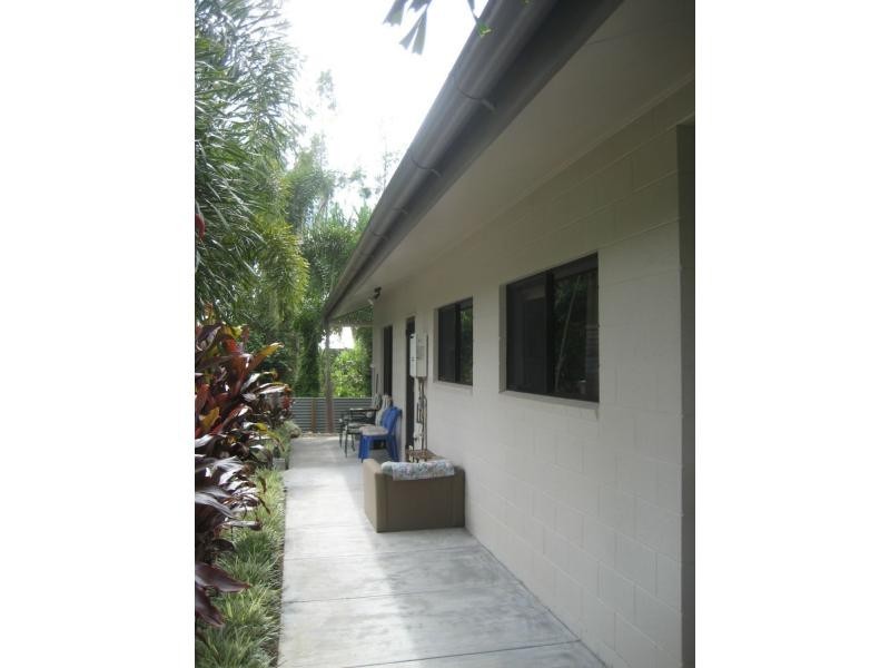 4 Clitheroe Street, Cardwell QLD 4849