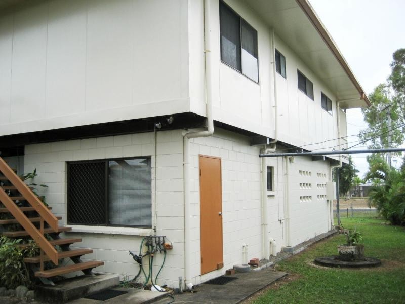15 Leefe Street, Cardwell QLD 4849