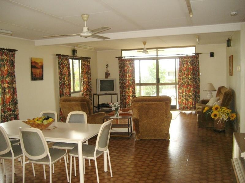 15 Leefe Street, Cardwell QLD 4849
