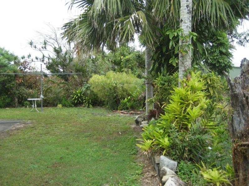 15 Leefe Street, Cardwell QLD 4849