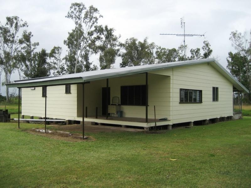 787 Upper Murray Road, Murray Upper QLD 4854