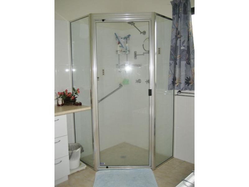 15 Marine Parade, Cardwell QLD 4849