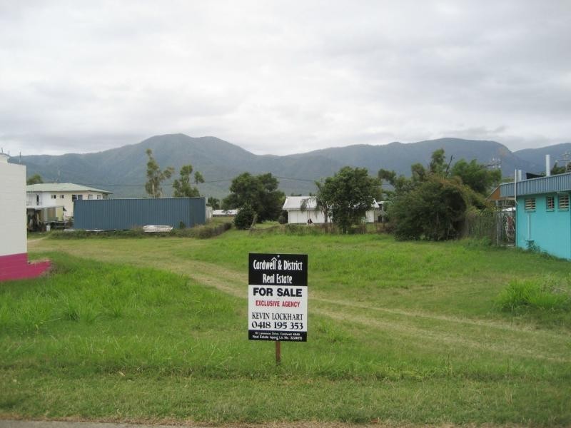 141 Victoria Street, Cardwell QLD 4849