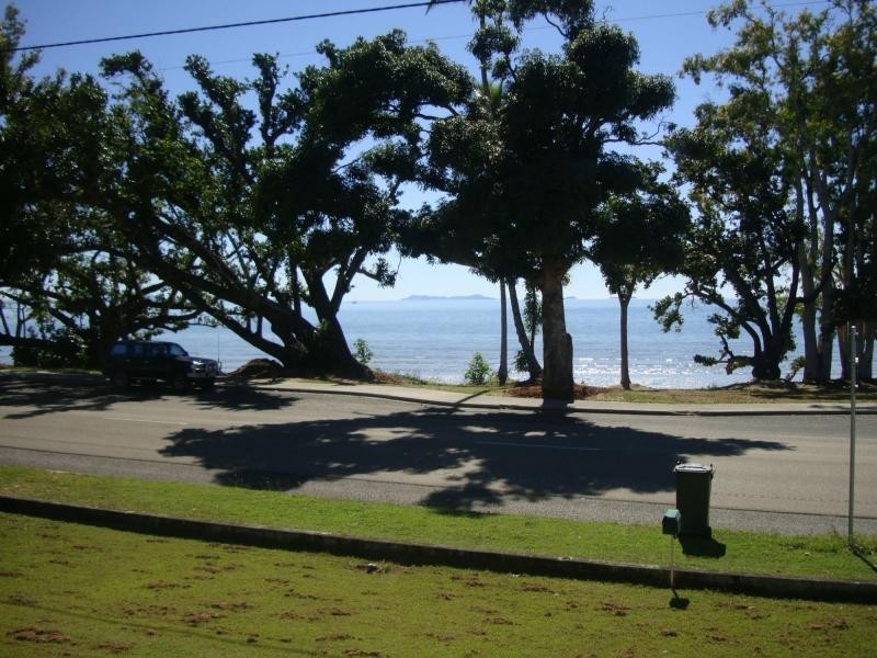 27 Victoria Street, Cardwell QLD 4849