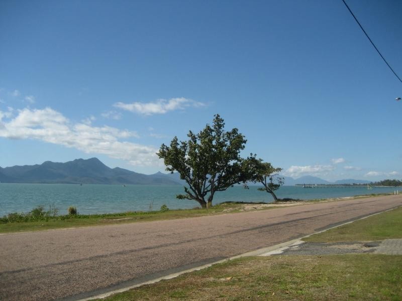 23 Marine Parade, Cardwell QLD 4849