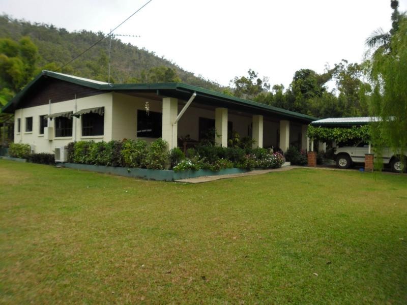 L112 Gravel Pit Road, Cardwell QLD 4849