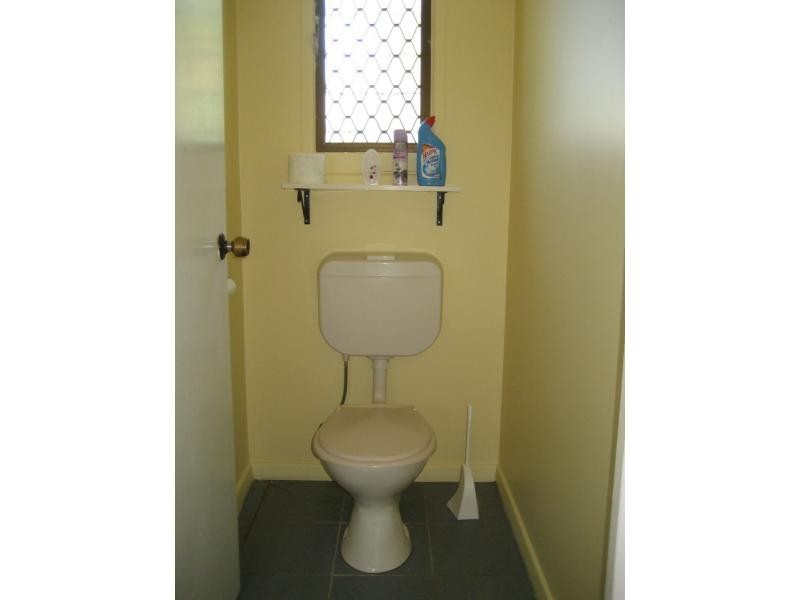 17 Liverpool Street, Cardwell QLD 4849