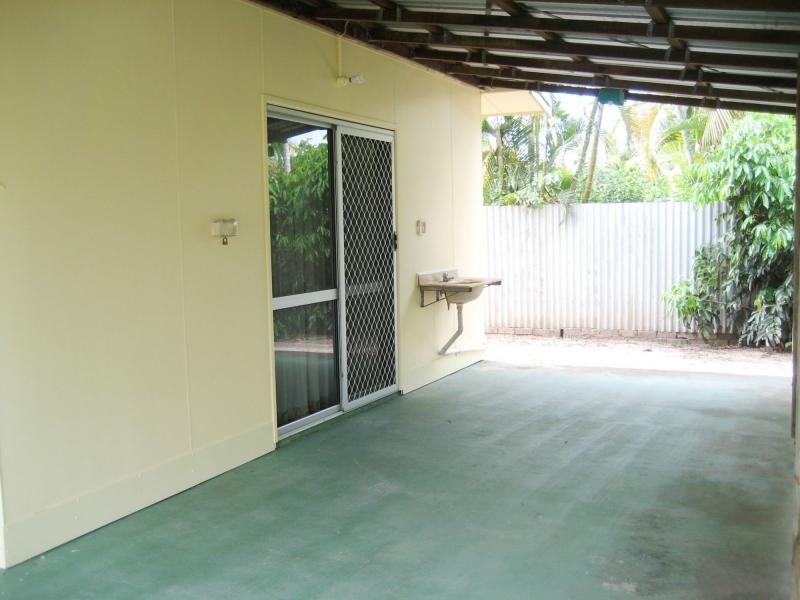 17 Liverpool Street, Cardwell QLD 4849