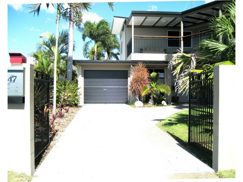 47 Marine Parade, Cardwell QLD 4849