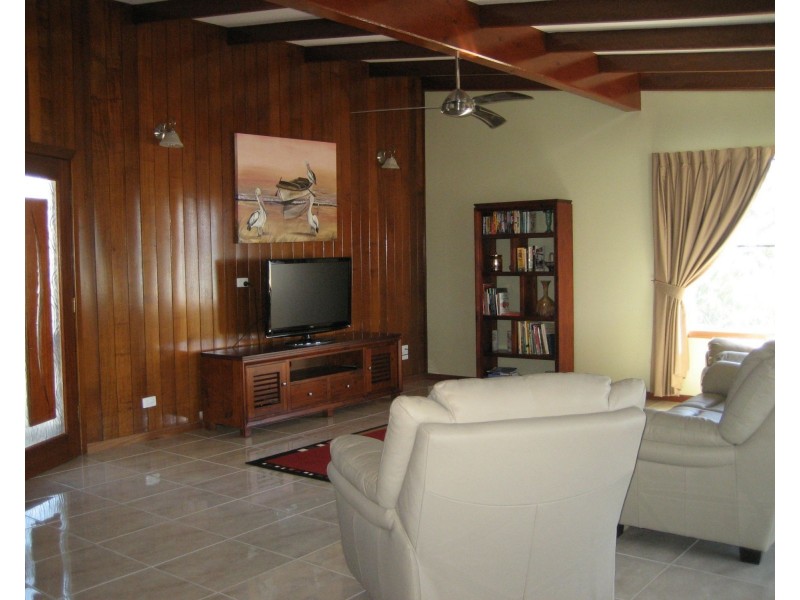 47 Marine Parade, Cardwell QLD 4849