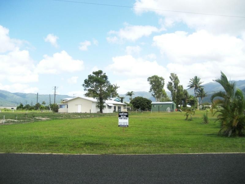 L112 Crossan Road, Midgenoo QLD 4854