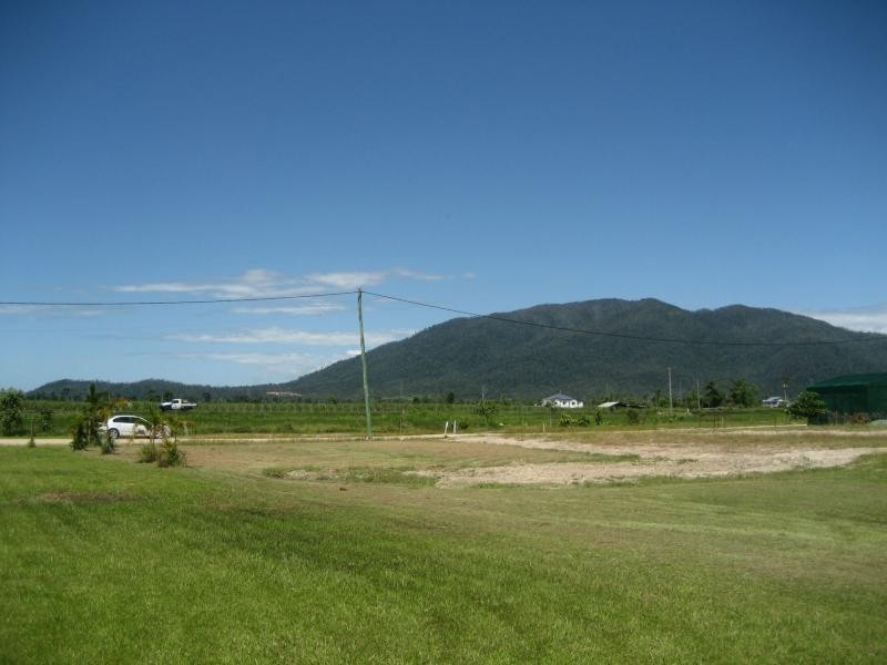 L112 Crossan Road, Midgenoo QLD 4854