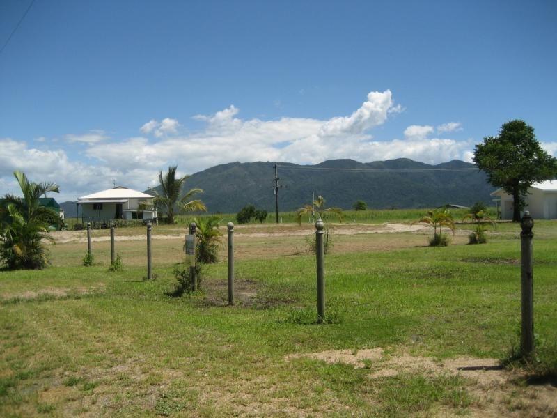 L113 Crossan Road, Midgenoo QLD 4854